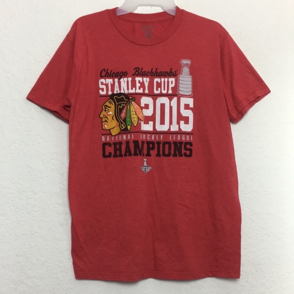✅Men NHL Chicago Blackhawks Shirt Size M